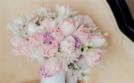 2025年07月27日领证黄道吉日 宜登记结婚吉日查询